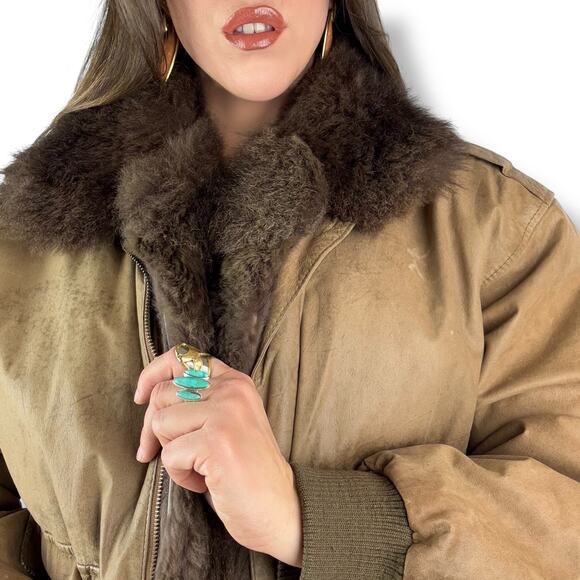 1970's Opossum fur lined distressed leather German aviator jacket by SAVAGE - Picture 10 of 16